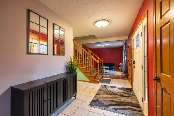 8850 Lavelle Rd, Athens, OH 45701