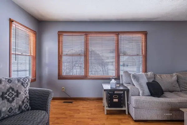 11699 Channingway Blvd, The Plains, OH 45780