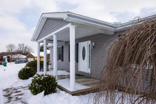 11699 Channingway Blvd, The Plains, OH 45780