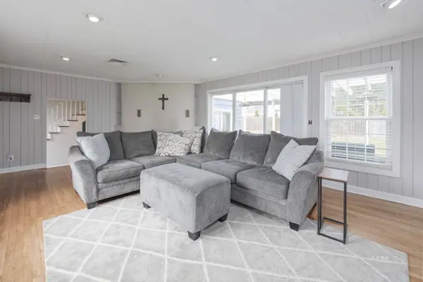 104 Sunnyside Dr, Athens, OH 45701
