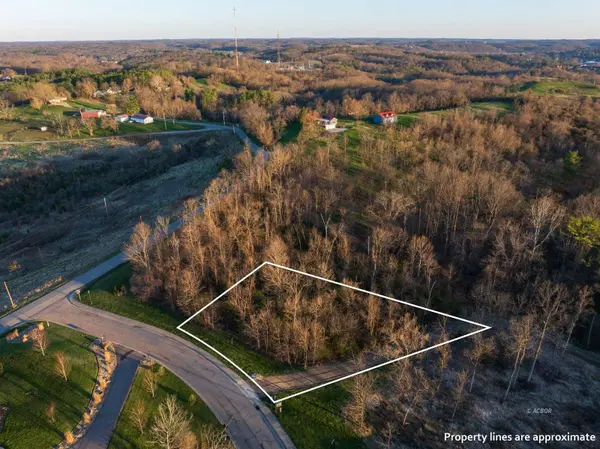 4 Larson's Way, Athens, OH 45701