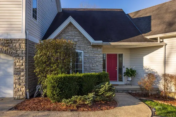 10965 Northpoint Dr, Athens, OH 45701