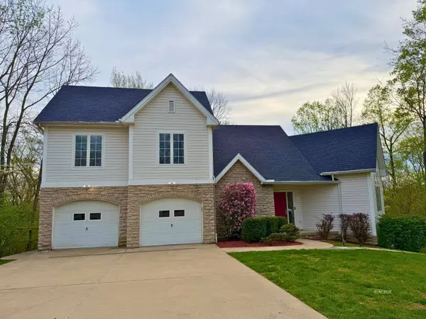 10965 Northpoint Dr, Athens, OH 45701