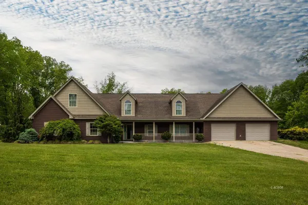 28850 State Route 143, Albany, OH 45710