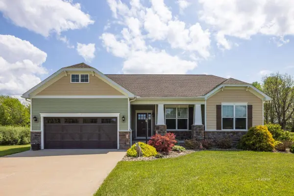 3028 Canterbury Ct, Albany, OH 45710