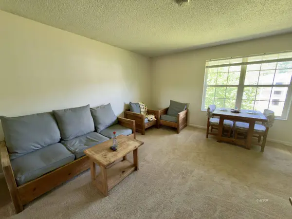 15 S Shafer St #1510, Athens, OH 45701