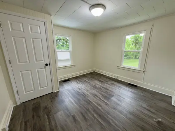 5 Smith St, Athens, OH 45701