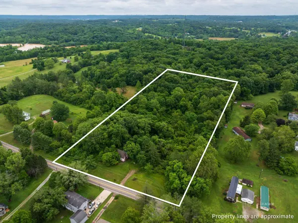 6444 Radford Rd, Athens, OH 45701