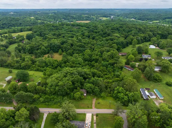 6444 Radford Rd, Athens, OH 45701