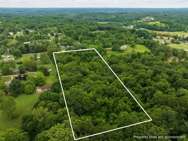 6444 Radford Rd, Athens, OH 45701
