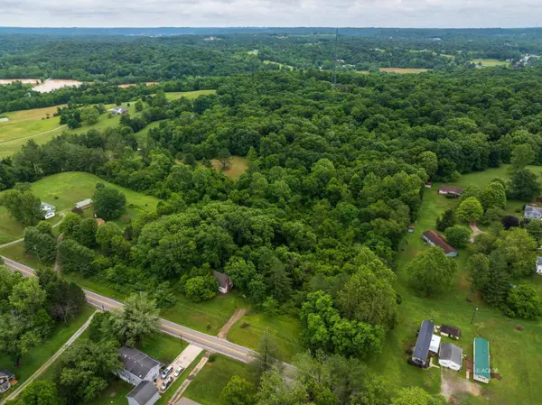 6444 Radford Rd, Athens, OH 45701
