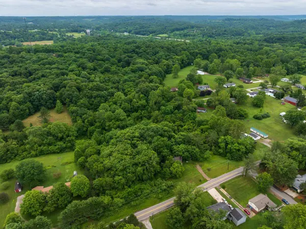 6444 Radford Rd, Athens, OH 45701