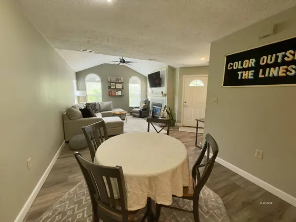 101 Wyngate Dr, The Plains, OH 45701