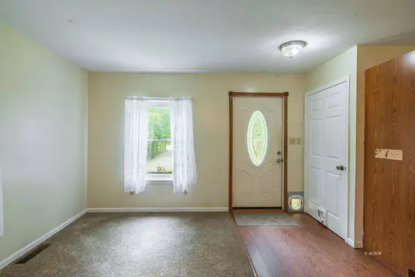 13590 Eddy Rd, Athens, OH 45701