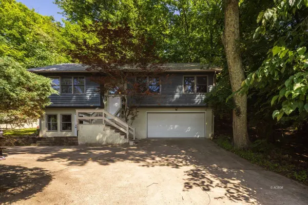 5 Joneswood Dr, Athens, OH 45701