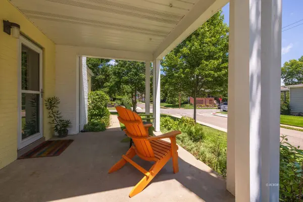 47 Sunnyside Dr, Athens, OH 45701