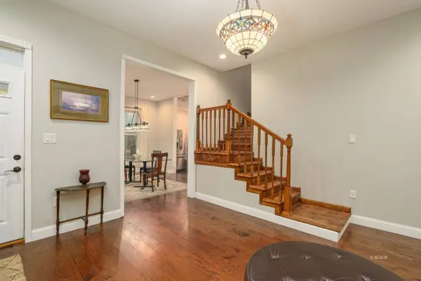 435 Chestnut St, Nelsonville, OH 45764