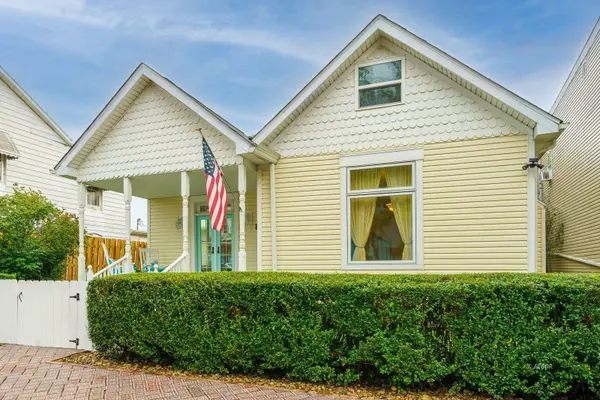 435 Chestnut St, Nelsonville, OH 45764
