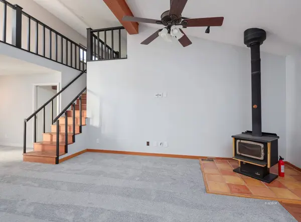 51 Nurad Rd, Athens, OH 45701