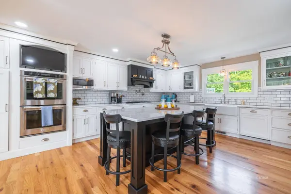 197 Longview Heights Rd, Athens, OH 45701
