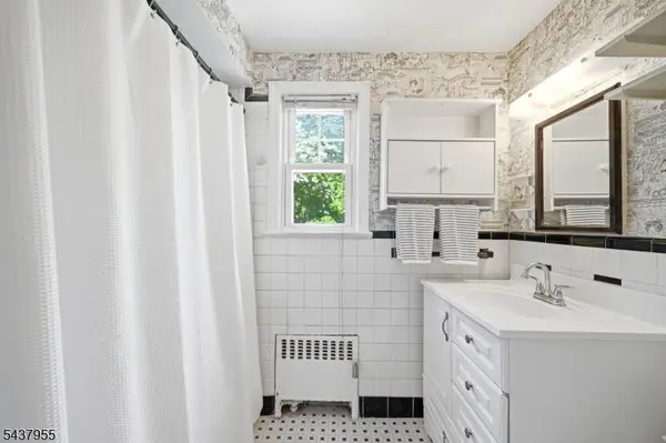 212 Grove Ave, Verona Twp., NJ 07044