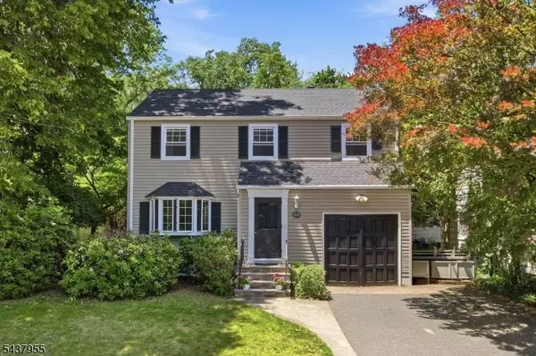 212 Grove Ave, Verona Twp., NJ 07044