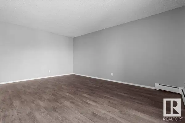 Edmonton, AB T6J 3V5