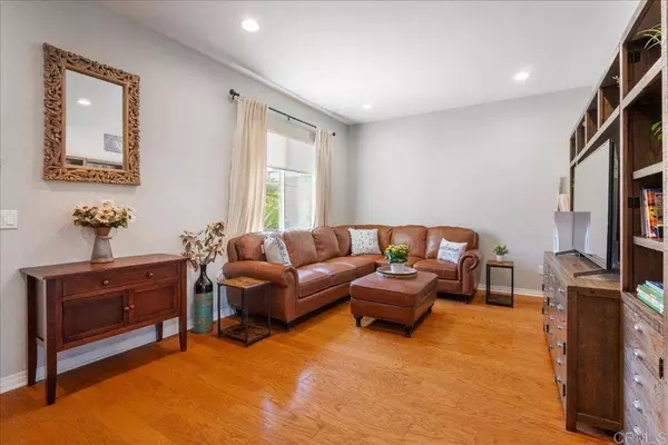 4306 Vista Verde WAY, Oceanside, CA 92057