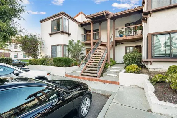 6956 Sandpiper PL, Carlsbad, CA 92009