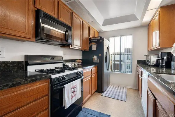 6956 Sandpiper PL, Carlsbad, CA 92009