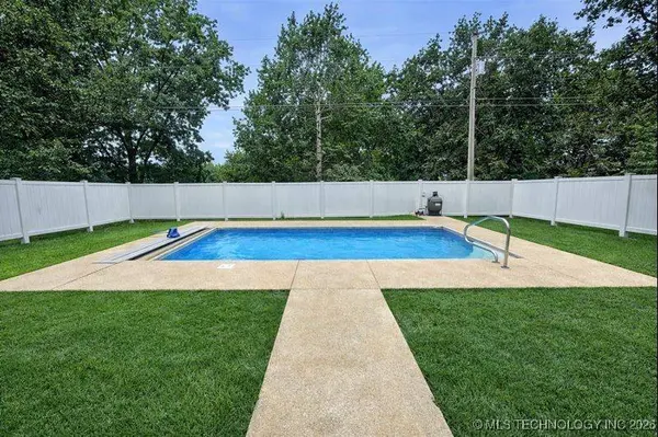 70159 S 336 RD, Wagoner, OK 74467