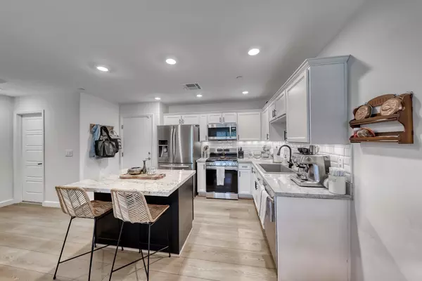 feature image of Charming Cadence Townhome | Upgraded 2-Story Henderson Home