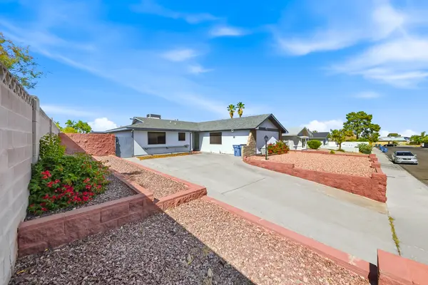 6956 Ten Oaks Ave, Las Vegas, NV 89145-6122