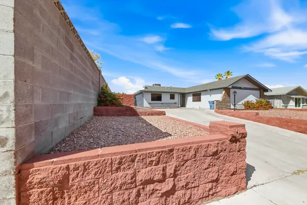 6956 Ten Oaks Ave, Las Vegas, NV 89145-6122