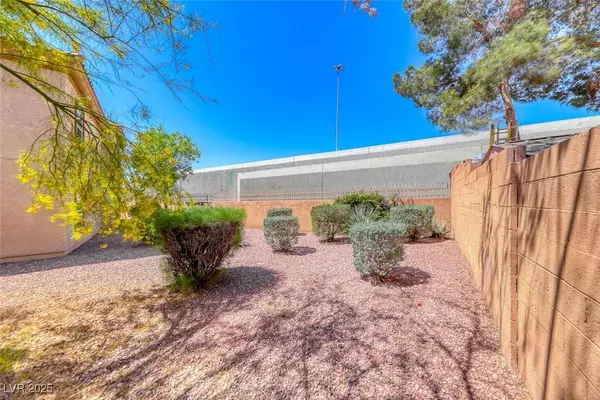 6916 Dorita AVE #102, Las Vegas, NV 89108