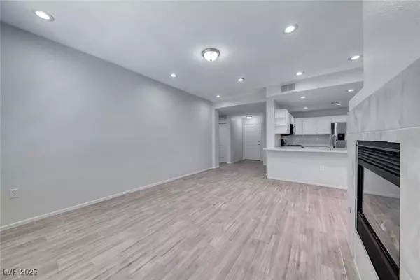 2325 Windmill Pkwy #1314, Henderson, NV 89074