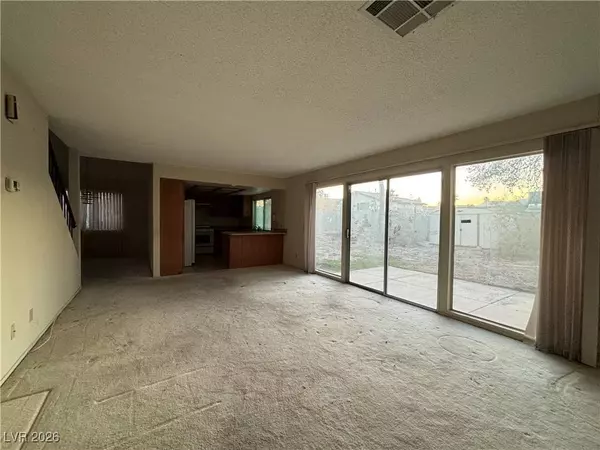 812 Arrowhead TRL, Henderson, NV 89002