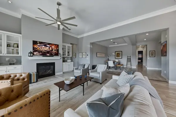 1619 Santiago Dr, Henderson, NV 89014-6012