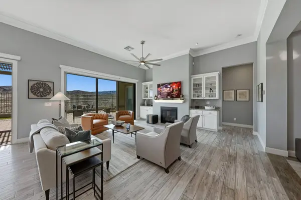 1619 Santiago Dr, Henderson, NV 89014-6012