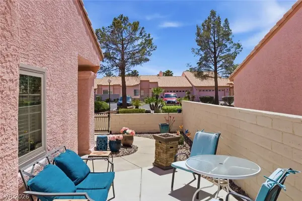 586 Cervantes DR, Henderson, NV 89014