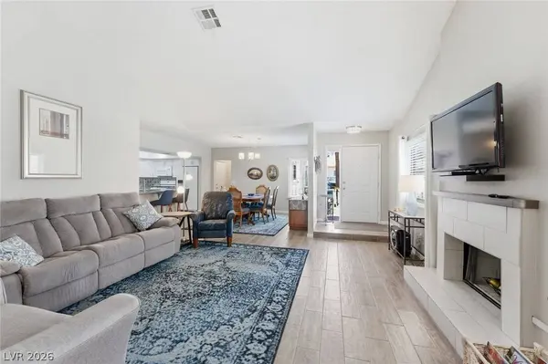 586 Cervantes DR, Henderson, NV 89014