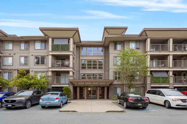 45561 Yale RD #404, Chilliwack, BC V2P 0A8