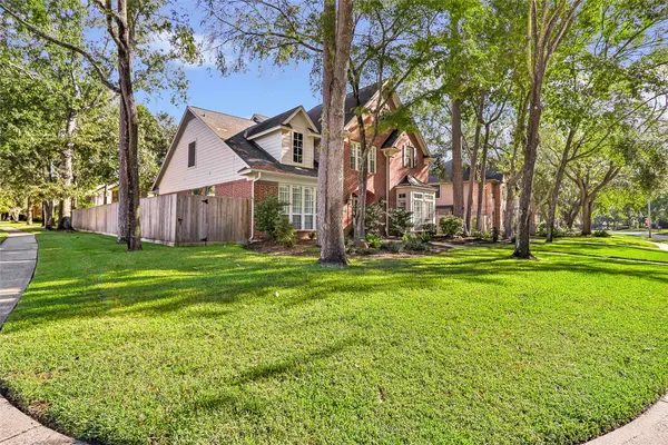 2214 Riverway Oak DR, Kingwood, TX 77345
