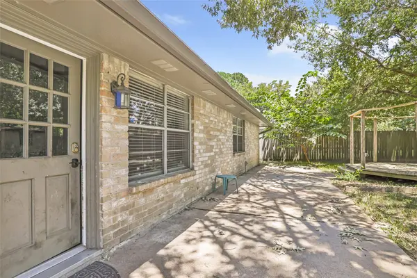 2414 Chanay LN, Kingwood, TX 77339
