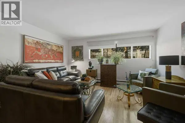 2428 14 Street SW, Calgary, AB T2T3T6