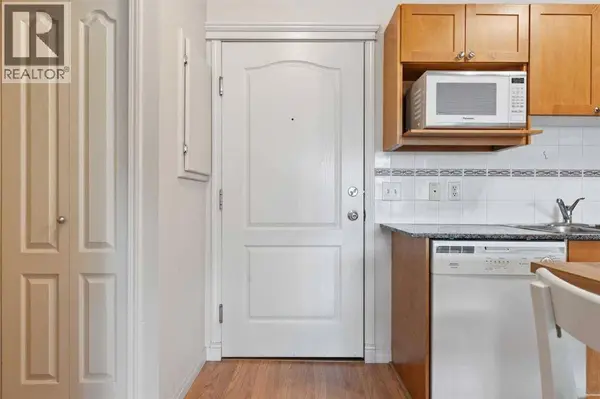 417, 333 Riverfront Avenue SE, Calgary, AB T2G5R1