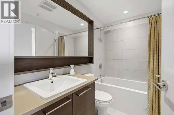 513, 38 9 Street NE, Calgary, AB T2E7X9