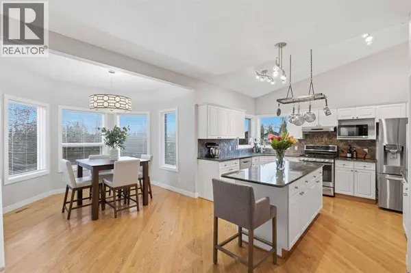 211 Douglasview Road SE, Calgary, AB T2Z2S1