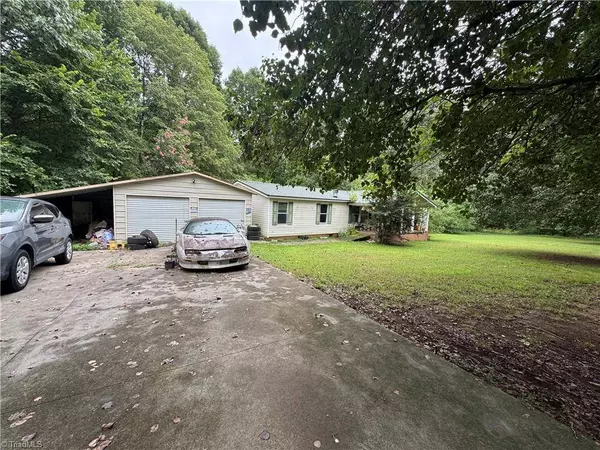 259 Sunburst LN, Mocksville, NC 27028