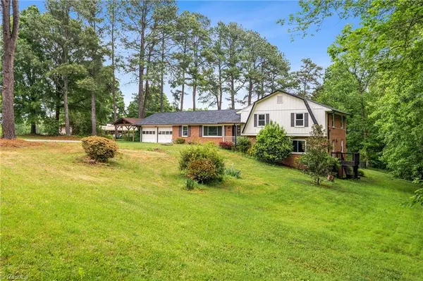 5217 Overlea DR, Greensboro, NC 27407